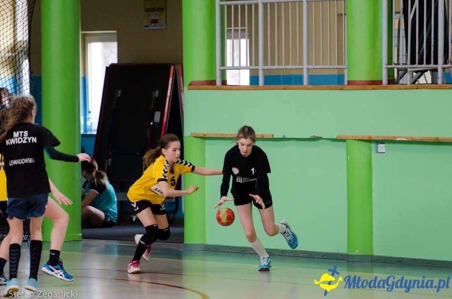 GTPR VISTAL GDYNIA 2004/2005 - ZŁOTE MEDALISTKI 2017