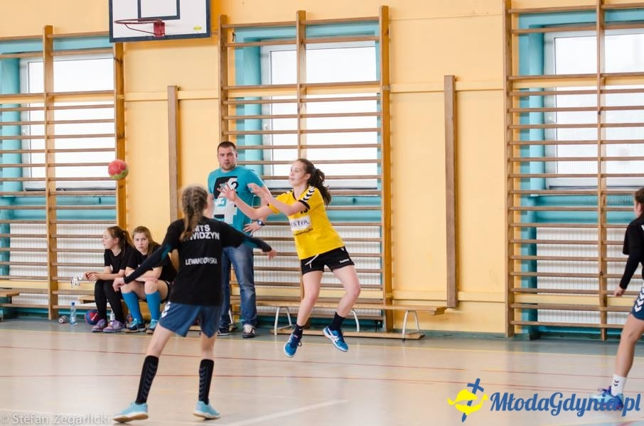 GTPR VISTAL GDYNIA 2004/2005 - ZŁOTE MEDALISTKI 2017