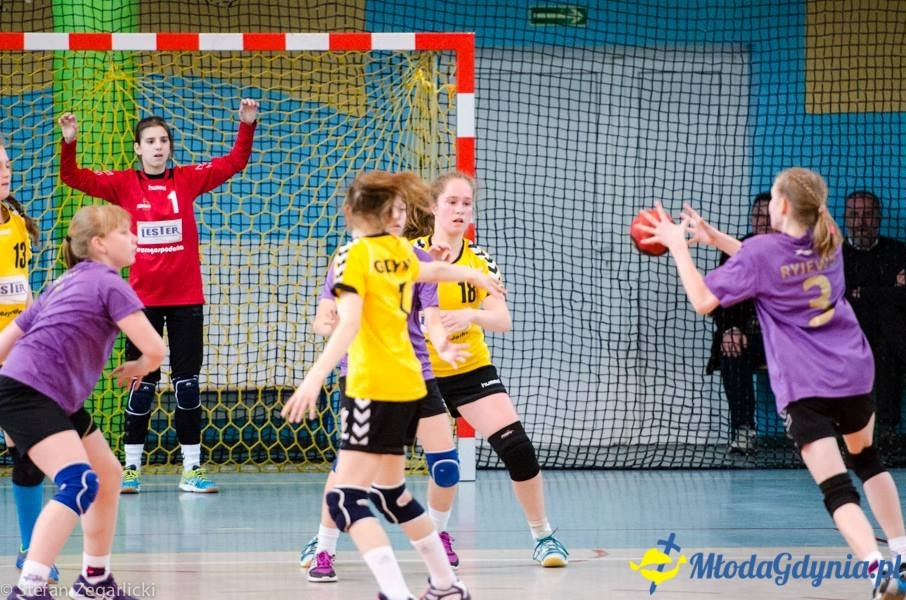 GTPR VISTAL GDYNIA 2004/2005 - ZŁOTE MEDALISTKI 2017
