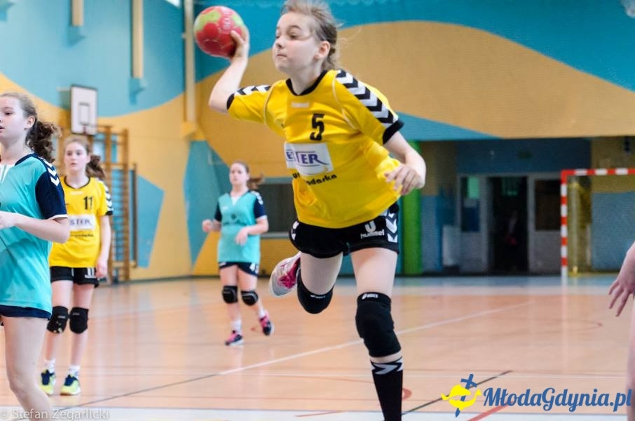 GTPR VISTAL GDYNIA 2004/2005 - ZŁOTE MEDALISTKI 2017