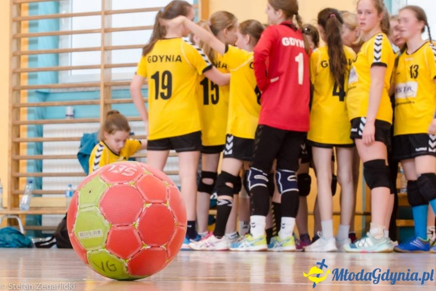 GTPR VISTAL GDYNIA 2004/2005 - ZŁOTE MEDALISTKI 2017