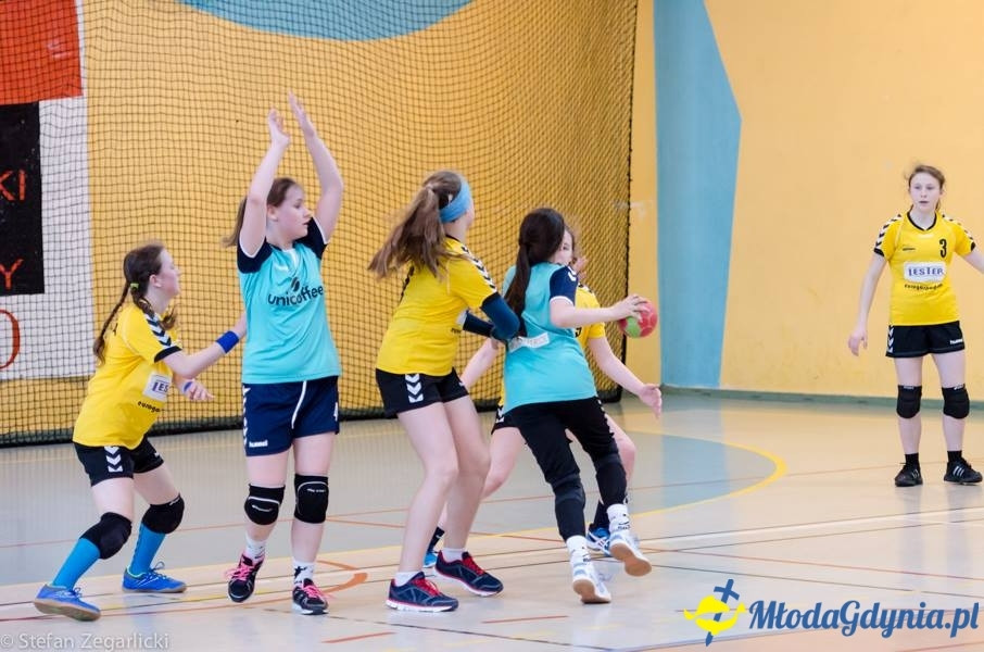 GTPR VISTAL GDYNIA 2004/2005 - ZŁOTE MEDALISTKI 2017