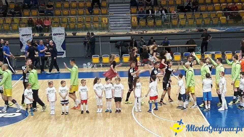 ZS 11 na meczu Spójnia Gdynia - Stal Gorzów 29.04.2017