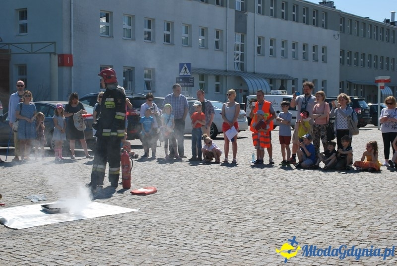 Akademia Experymentu - Jak Pan Kulka został strażakiem 20.05.2017