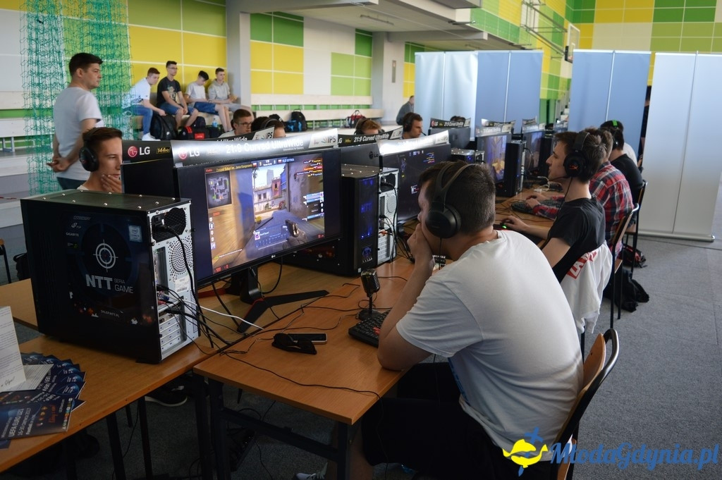 Zawody w e-sporcie po raz pierwszy w Gdyni