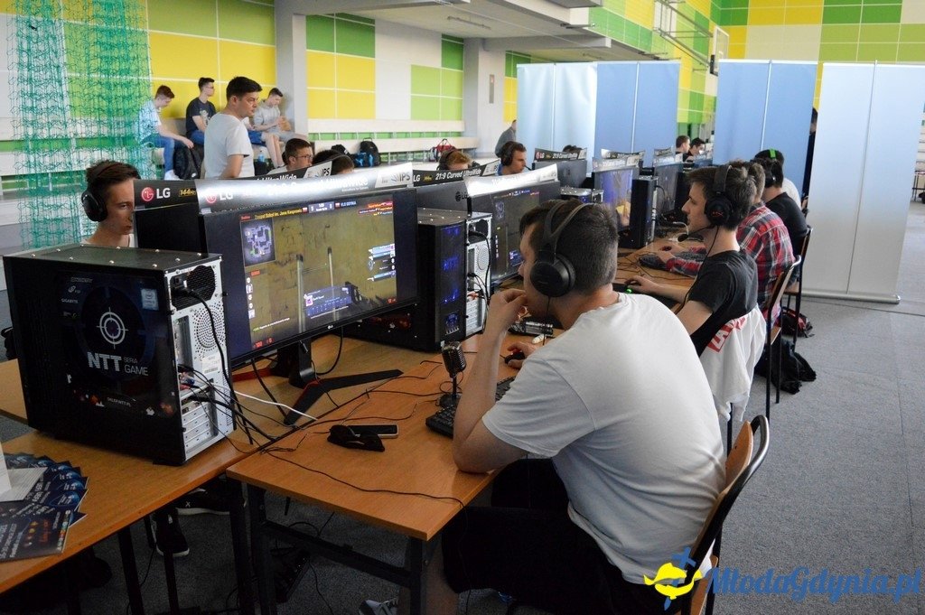 Zawody w e-sporcie po raz pierwszy w Gdyni