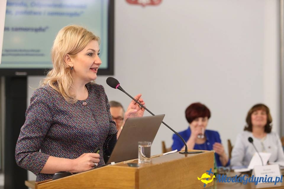Ku trzeźwości Narodu. Odpowiedzialność rodziny, Kościoła, państwa i samorządu - konferencja w Sejmie
