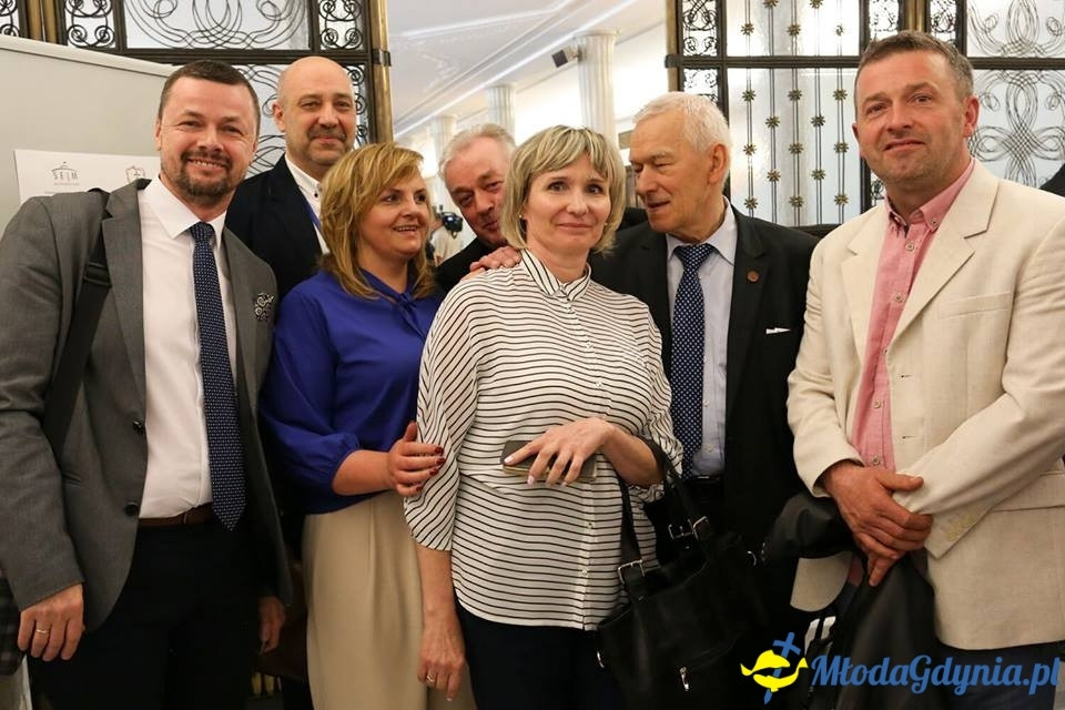 Ku trzeźwości Narodu. Odpowiedzialność rodziny, Kościoła, państwa i samorządu - konferencja w Sejmie