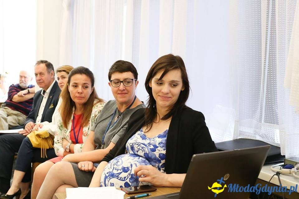 Ku trzeźwości Narodu. Odpowiedzialność rodziny, Kościoła, państwa i samorządu - konferencja w Sejmie