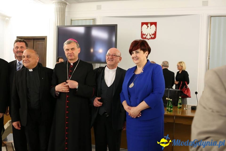 Ku trzeźwości Narodu. Odpowiedzialność rodziny, Kościoła, państwa i samorządu - konferencja w Sejmie
