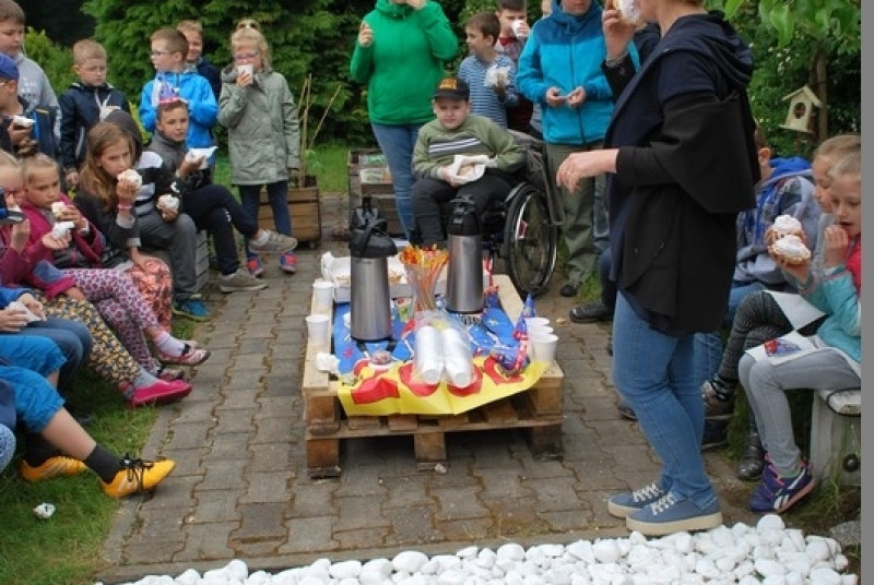 SP 10 - otwarcie ogrodu letniego i źródełka