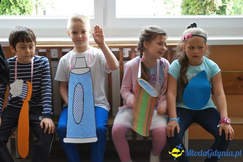 SP 40 - przedstawienie o zdrowiu klasy II g - 02.06.2017