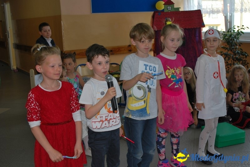 SP 40 - przedstawienie o zdrowiu klasy II g - 02.06.2017