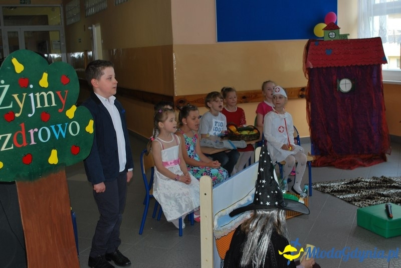 SP 40 - przedstawienie o zdrowiu klasy II g - 02.06.2017