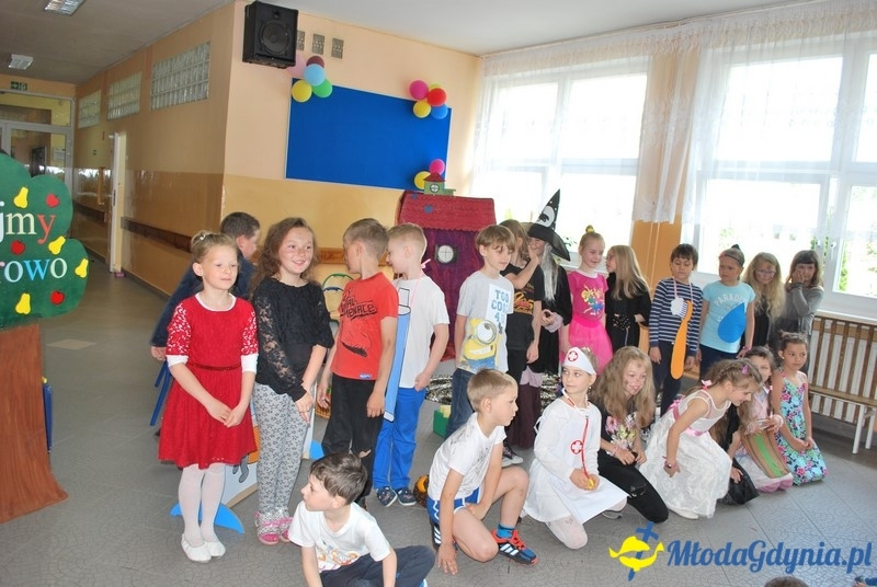 SP 40 - przedstawienie o zdrowiu klasy II g - 02.06.2017