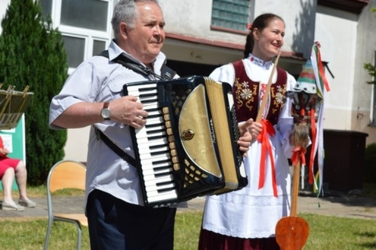Szkoła Podstawowa nr 11 - Festyn rodzinno - sportowy