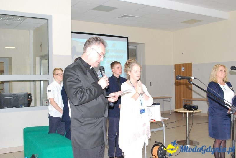 III Wojewódzka Olimpiada Wiedzy o Świętym Jania Pawle II - Gimnazjum w Kosakowie 12.06.2017