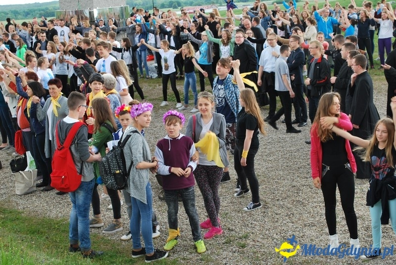 Przystań na chwilę - procesja - Góra Św. Jana Pawła II do Bazyliki