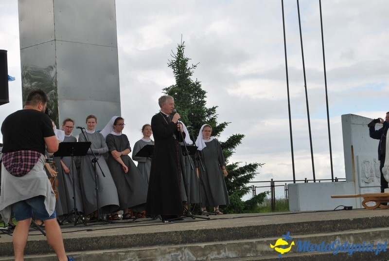 Przystań na chwilę - procesja - Góra Św. Jana Pawła II do Bazyliki
