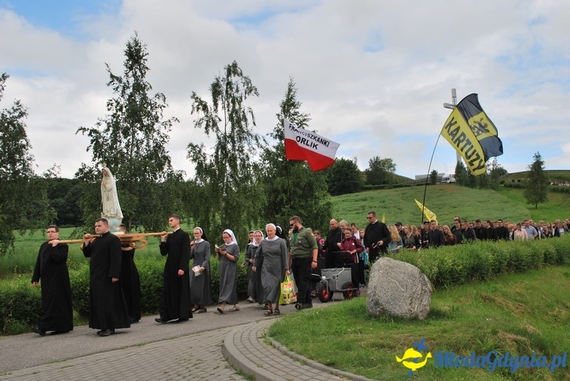 Przystań na chwilę - procesja - Góra Św. Jana Pawła II do Bazyliki