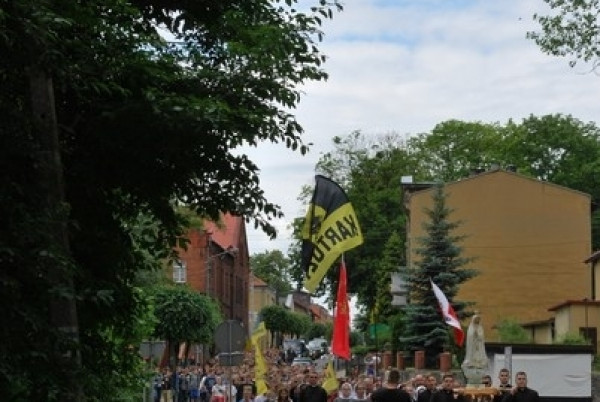 Przystań na chwilę - procesja - Góra Św. Jana Pawła II do Bazyliki