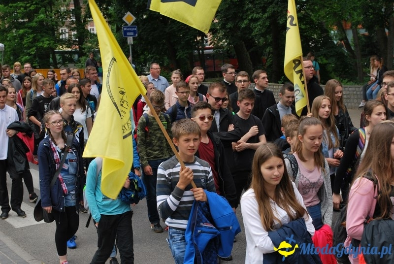 Przystań na chwilę - procesja - Góra Św. Jana Pawła II do Bazyliki