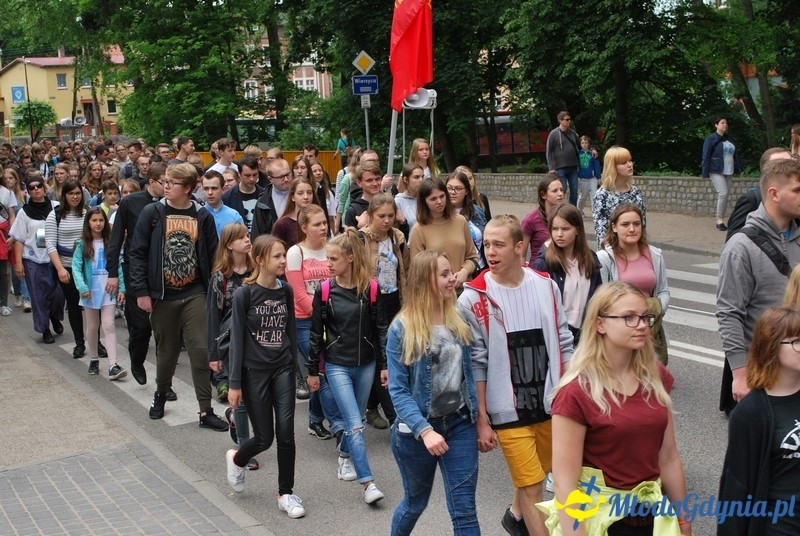 Przystań na chwilę - procesja - Góra Św. Jana Pawła II do Bazyliki
