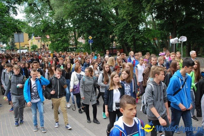 Przystań na chwilę - procesja - Góra Św. Jana Pawła II do Bazyliki