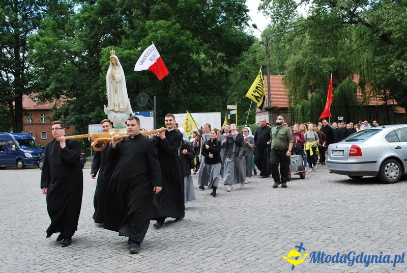 Przystań na chwilę - procesja - Góra Św. Jana Pawła II do Bazyliki