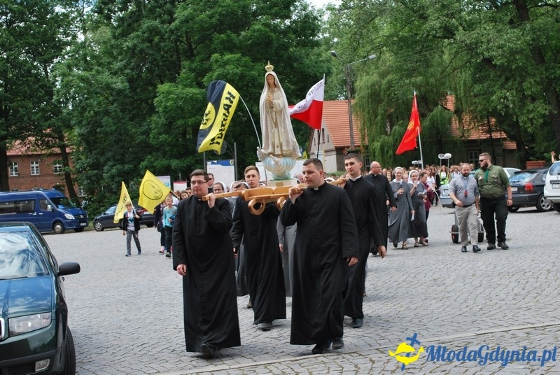 Przystań na chwilę - procesja - Góra Św. Jana Pawła II do Bazyliki