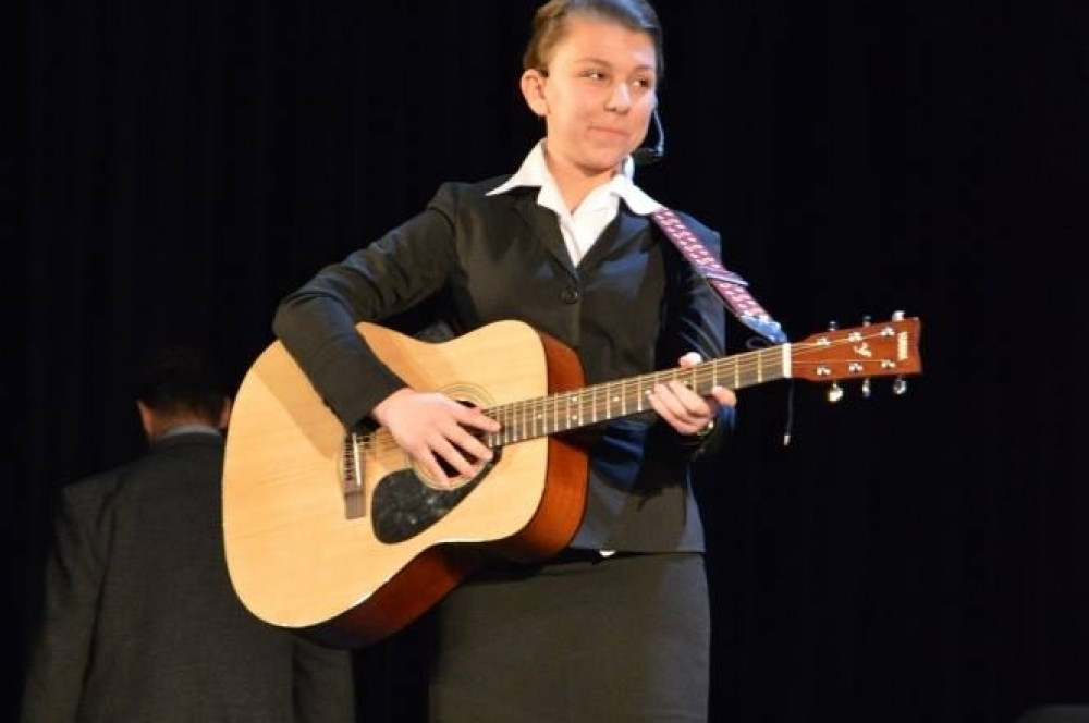 Prosimy Was o uśmiech - Koncert pracowni muzycznych MDK  w Kinie Grom.
