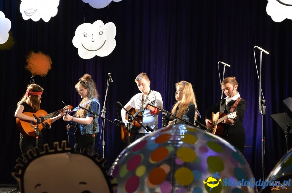 Prosimy Was o uśmiech - Koncert pracowni muzycznych MDK  w Kinie Grom.