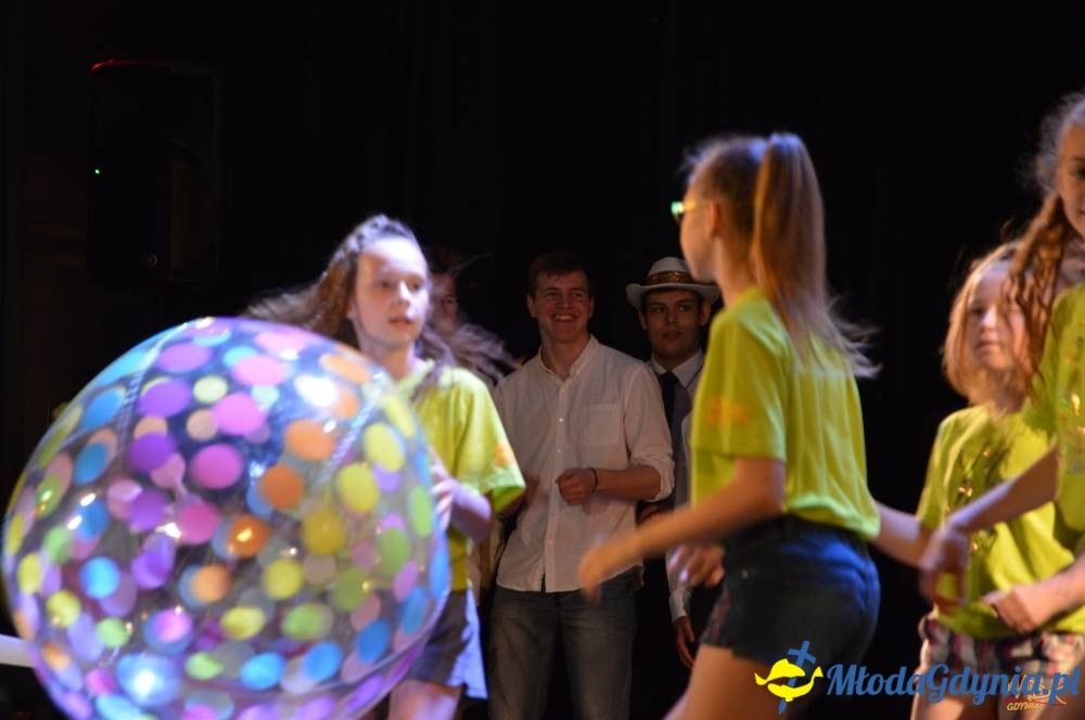 Prosimy Was o uśmiech - Koncert pracowni muzycznych MDK  w Kinie Grom.
