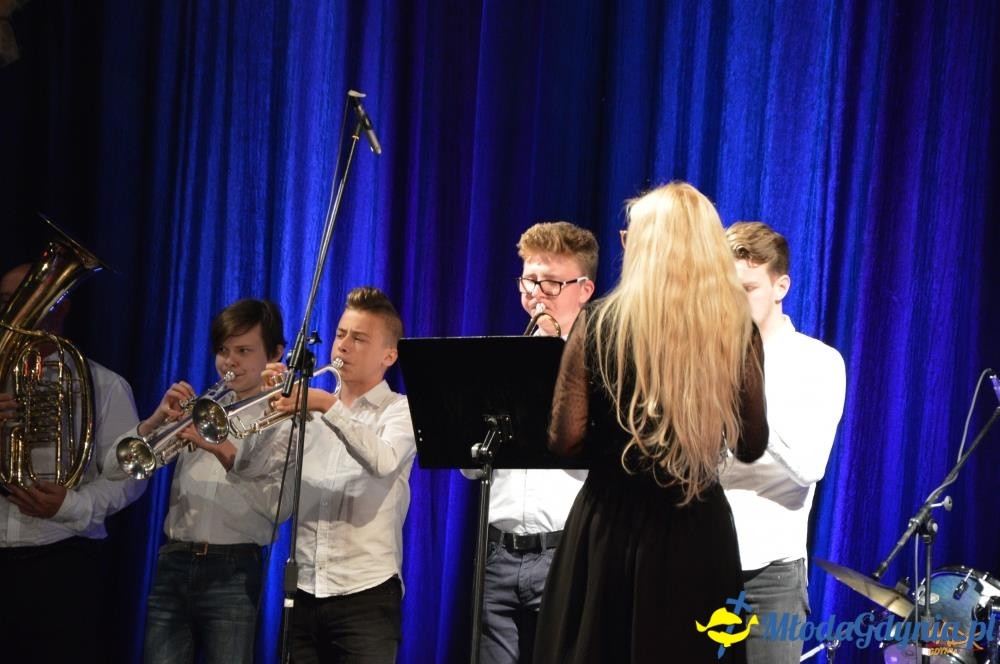 Prosimy Was o uśmiech - Koncert pracowni muzycznych MDK  w Kinie Grom.
