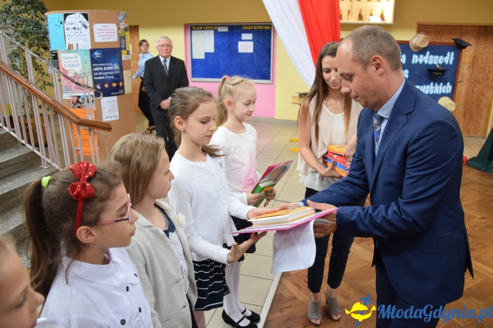 Zakończenie roku w ZSSO - Szkoła Podstawowa