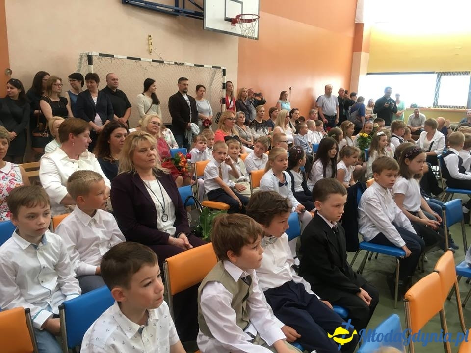ZS 12 - UROCZYSTE ZAKOŃCZENIE ROKU SZKOLNEGO 2016/17