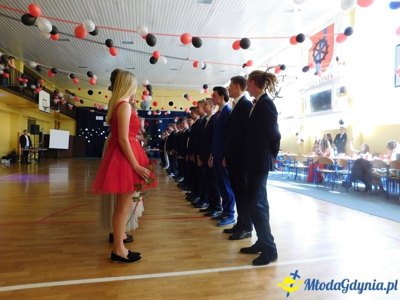 Gimnazjum nr 13 - Bal Gimnazjalny 2017