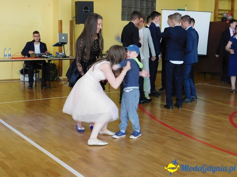 Gimnazjum nr 13 - Bal Gimnazjalny 2017