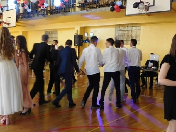 Gimnazjum nr 13 - Bal Gimnazjalny 2017