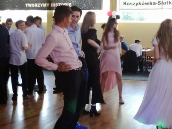 Gimnazjum nr 13 - Bal Gimnazjalny 2017