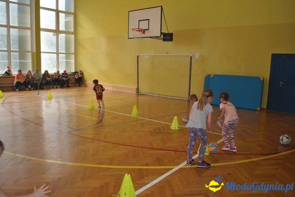 Akademia Młodych Sportowców OBŁUŻE - ZAKOŃCZENIE SEZONU 2016-17