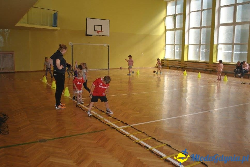 Akademia Młodych Sportowców OBŁUŻE - ZAKOŃCZENIE SEZONU 2016-17