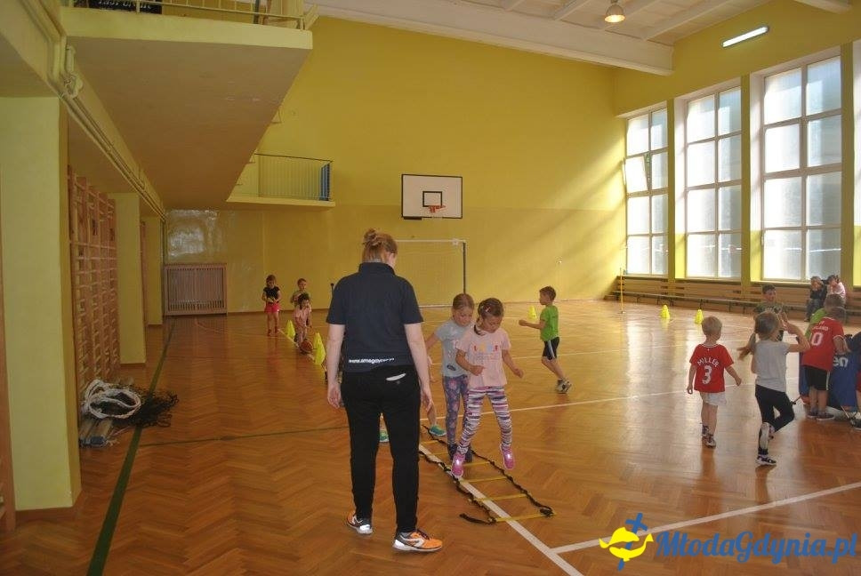 Akademia Młodych Sportowców OBŁUŻE - ZAKOŃCZENIE SEZONU 2016-17