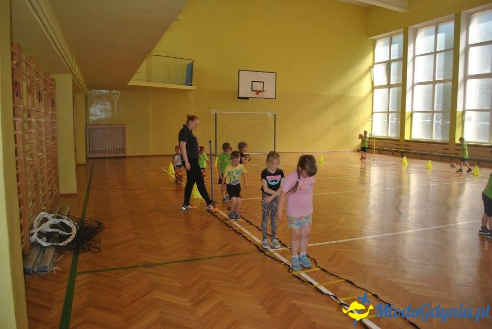 Akademia Młodych Sportowców OBŁUŻE - ZAKOŃCZENIE SEZONU 2016-17