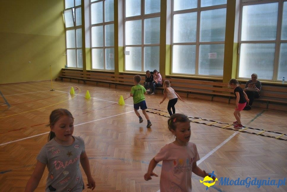 Akademia Młodych Sportowców OBŁUŻE - ZAKOŃCZENIE SEZONU 2016-17