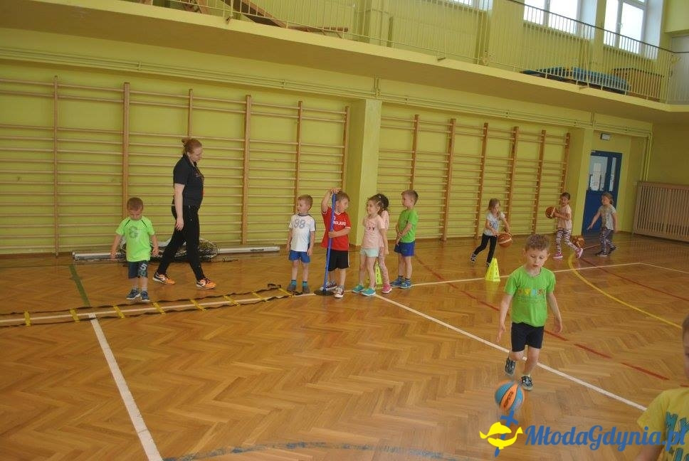 Akademia Młodych Sportowców OBŁUŻE - ZAKOŃCZENIE SEZONU 2016-17