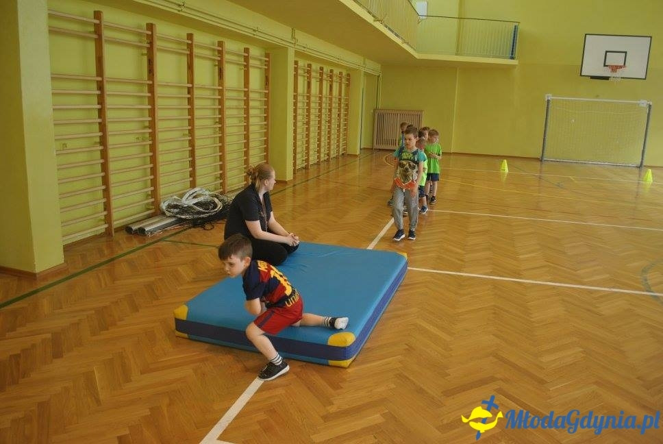 Akademia Młodych Sportowców OBŁUŻE - ZAKOŃCZENIE SEZONU 2016-17