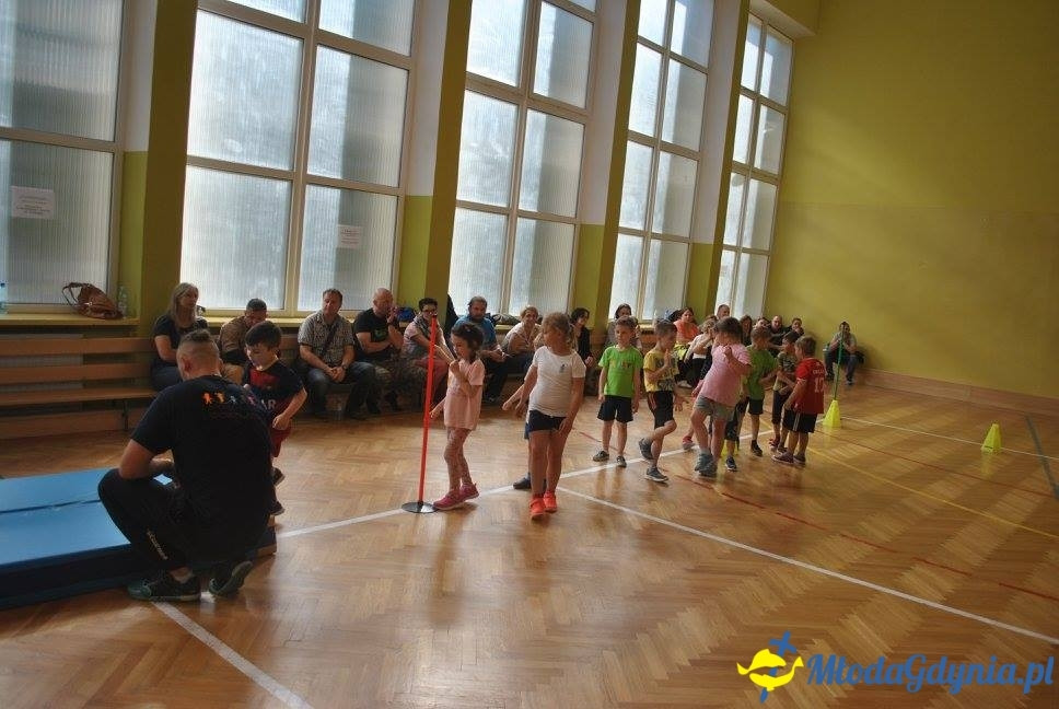Akademia Młodych Sportowców OBŁUŻE - ZAKOŃCZENIE SEZONU 2016-17