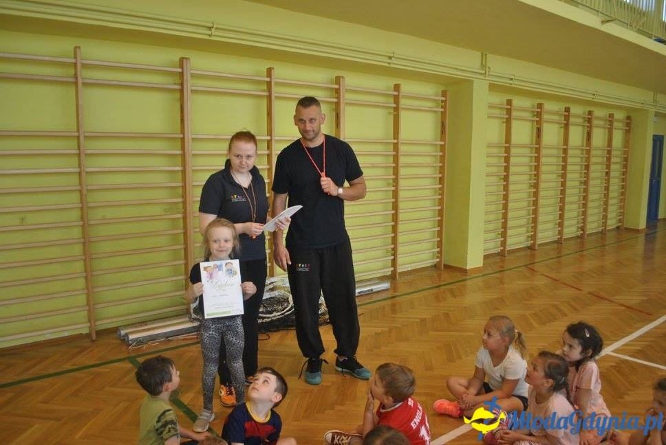 Akademia Młodych Sportowców OBŁUŻE - ZAKOŃCZENIE SEZONU 2016-17