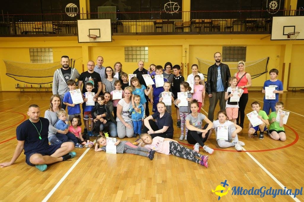 Akademia Młodych Sportowców CHYLONIA - ZAKOŃCZENIE SEZONU 2016-17